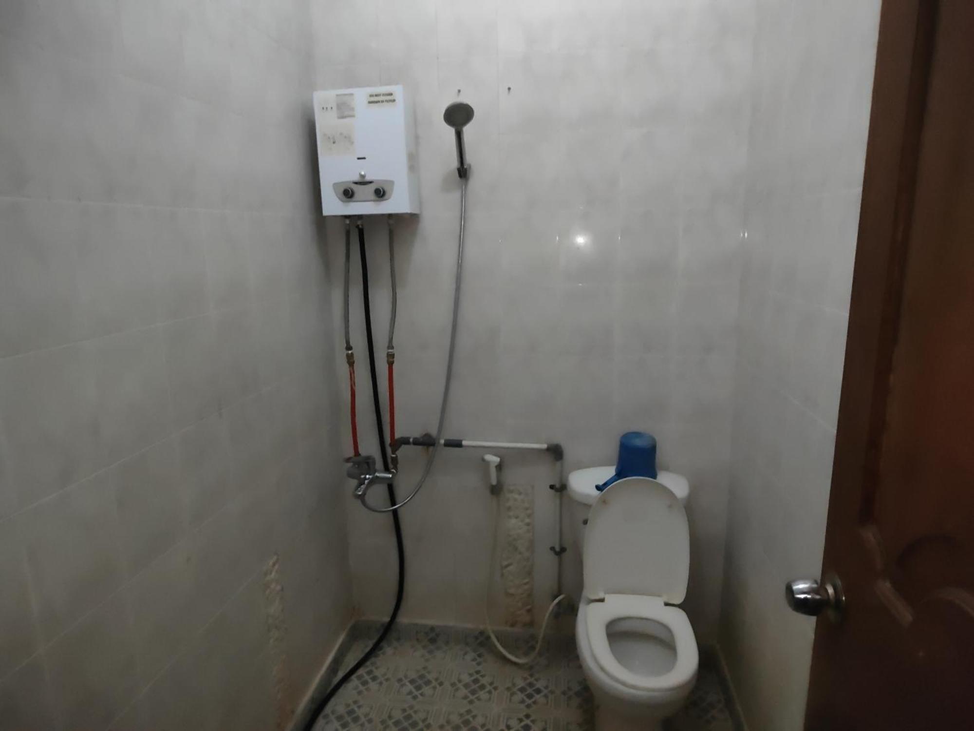 Tirto 27 Homestay Jogjakarta Buitenkant foto